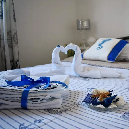 A2 - Apt W Terrace Just 3 Min Walk To The Beach روغوزنيكا